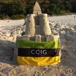 CCIG Akcja Flaga 2018 - zamek z piasku i flaga CCIG