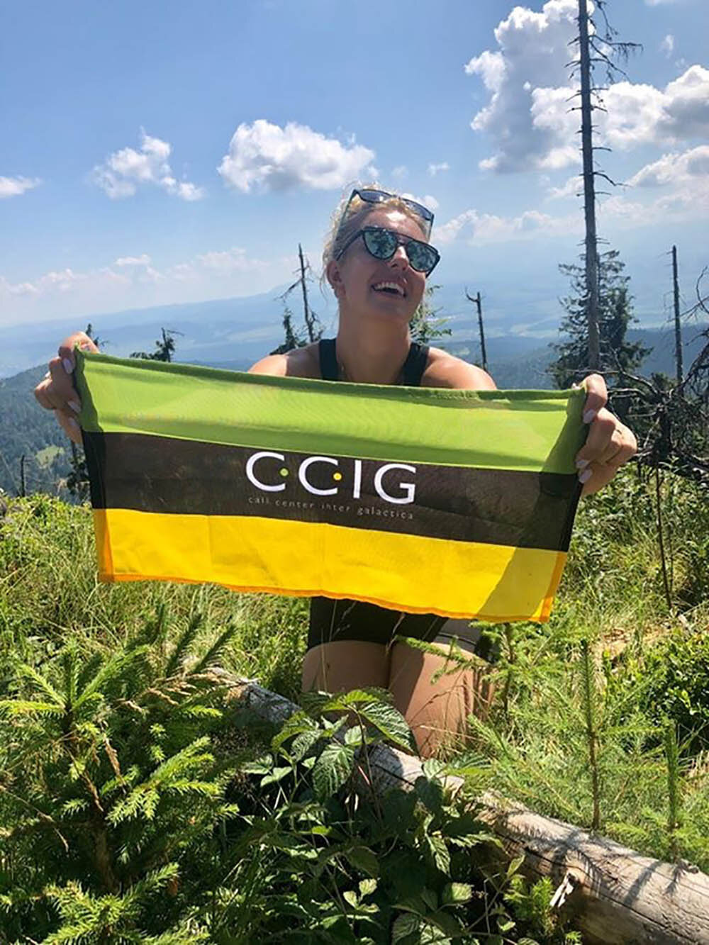 CCIG Akcja Flaga 2020 - flaga w górach - Paulina